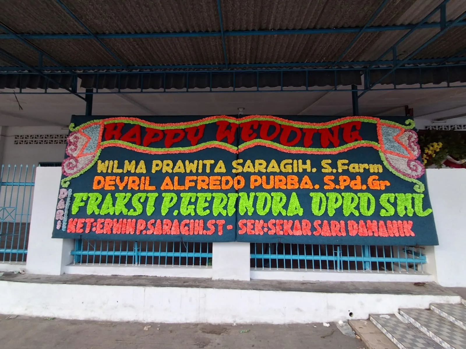 Papan Bunga Pernikahan